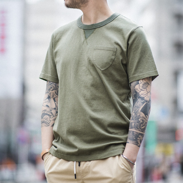 Retro Army Green T-Shirt Simple Round Neck Pocket Short Sleeves 24