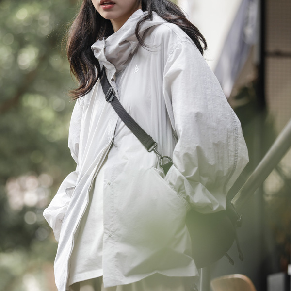 Outdoor Light and Sun-Resistant Clothing Breathable Quick-Drying Top 128